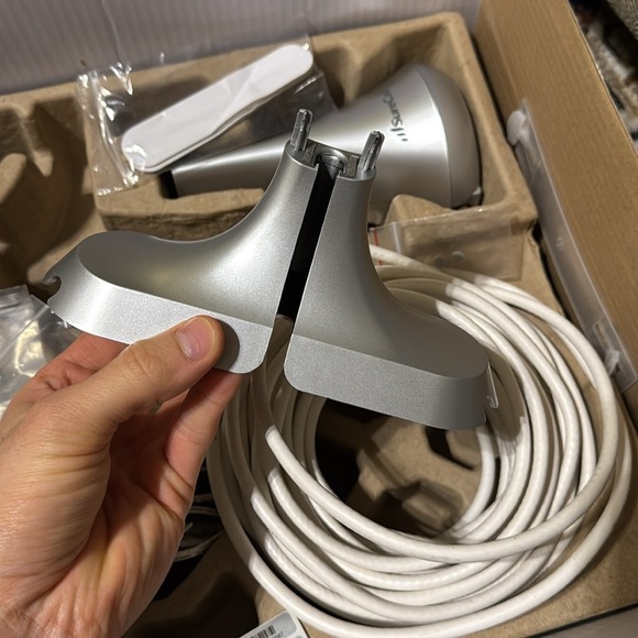 NWT SureCall Silver EZ 4G Cell Phone Signal Booster Up To 2k Sq. ft. 4G LTE Data - Picture 10 of 16